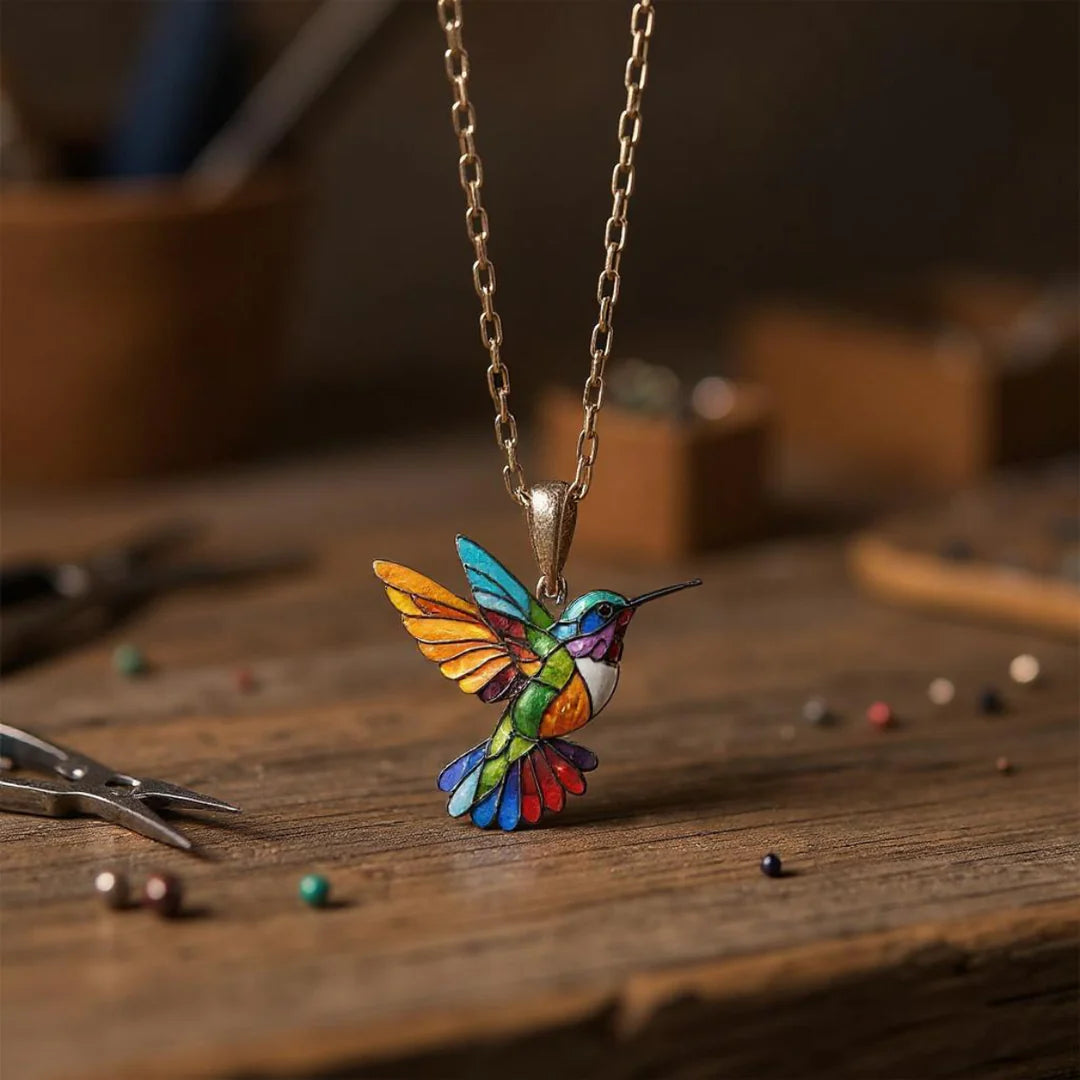 Collier ColibriLumière™ – Couleurs vibrantes & charme naturel