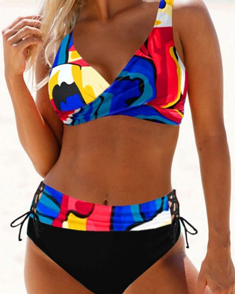 Eva – Bikini colorée et joyeuse