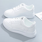 Baskets blanches chic confort léger