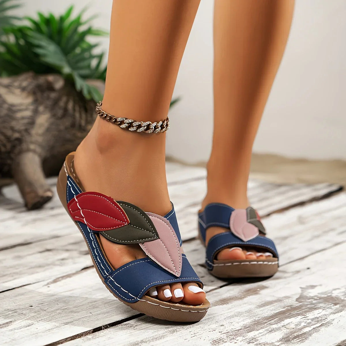 Claire™ | Sandales élégantes à enfiler avec motif de feuilles