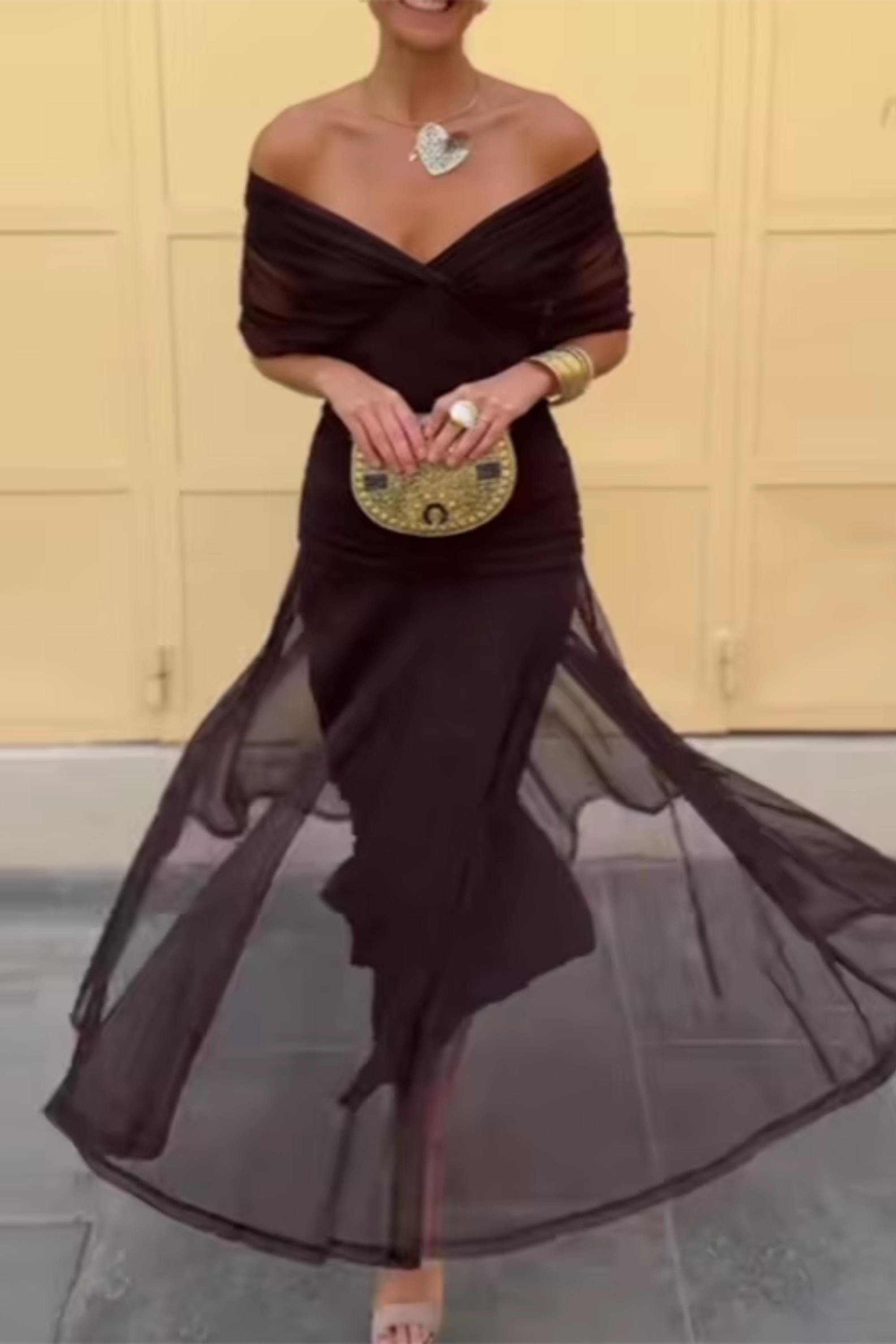 Louise™  | Robe Maxi de Fête Élégante à Col V
