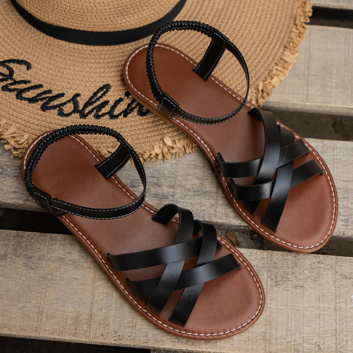 Sandales à Lanières Croisées pour Femmes – Design Moderne, Confortables pour un Usage Quotidien