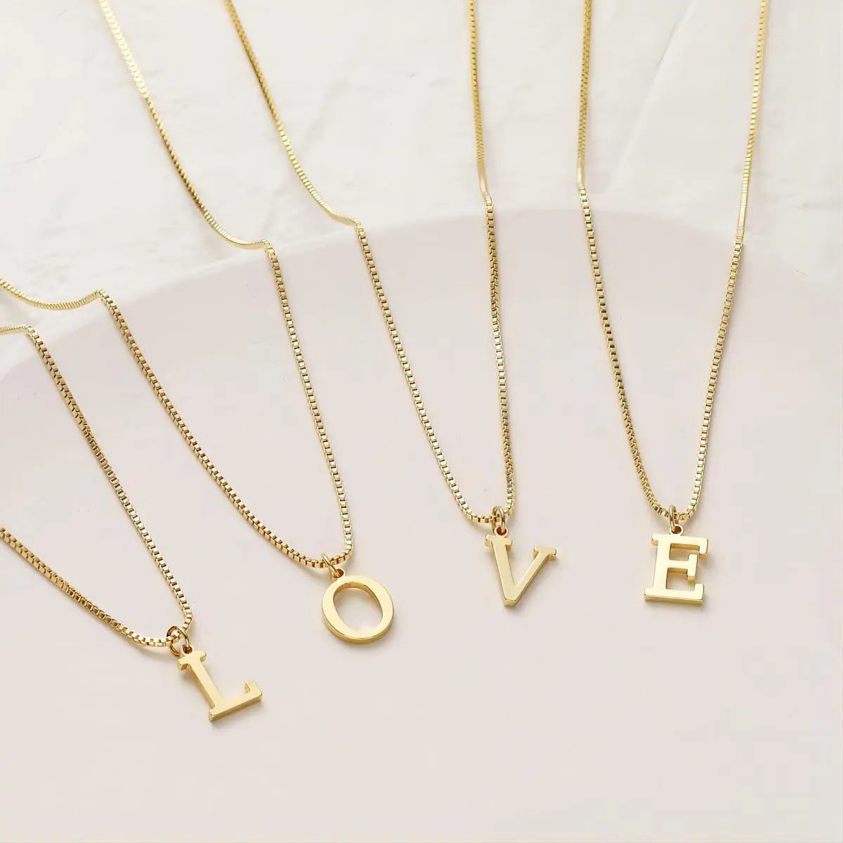 Anaïs™ | Collier Initiale au Charme Personnel