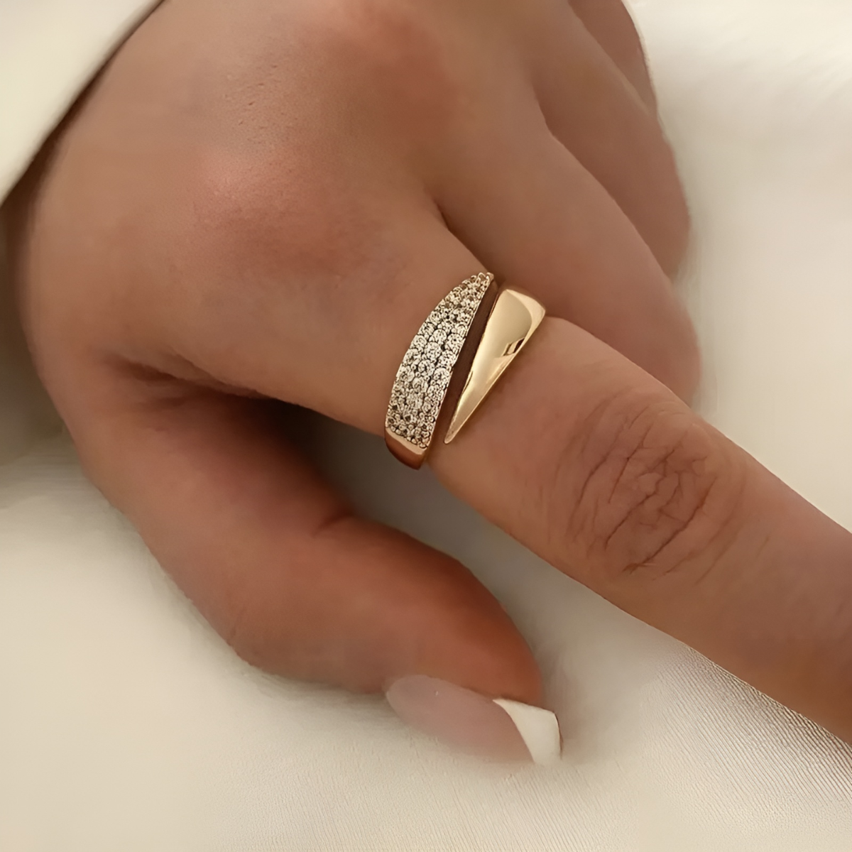 Julie | Bague Élégante Haven