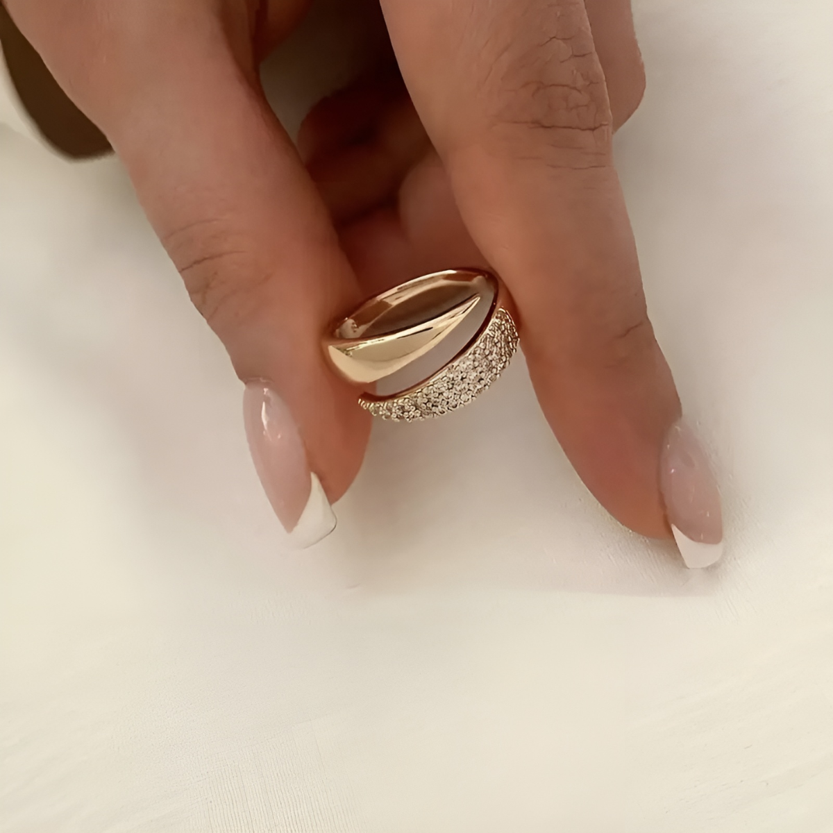 Julie | Bague Élégante Haven