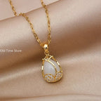 Collier Pendentif Élégant en Cristal Rose et Or
