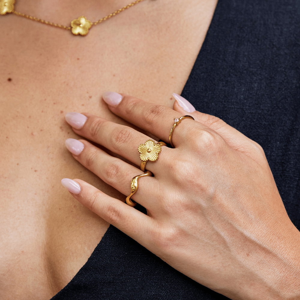 Bague en trèfle doré