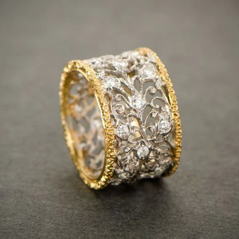 Mika - Bague vintage avec motif de lierre et zircon cubique