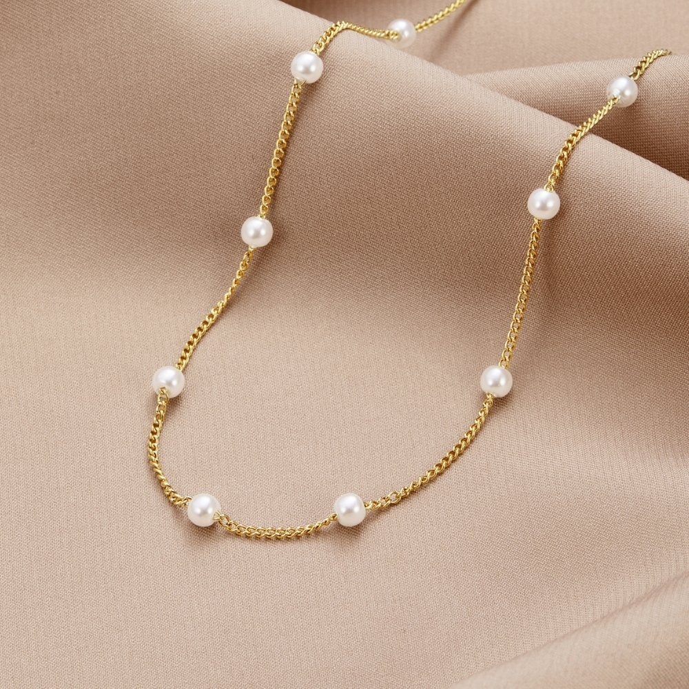Collier à chaîne avec perles